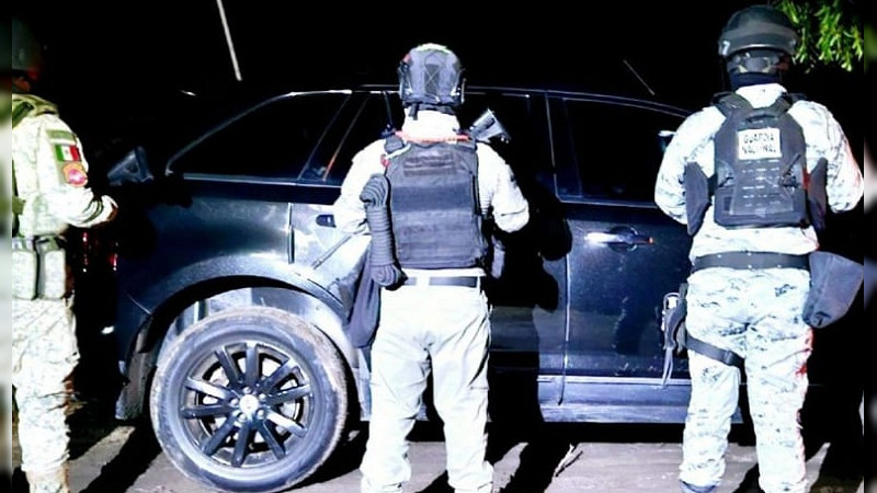 Elementos de la BOI aseguran arma de fuego, cartuchos y cargadores, en Buenavista, Michoacán 