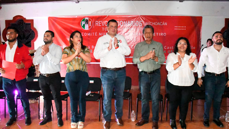 PRI Michoacán no permitirá imposiciones en los municipios: Memo Valencia