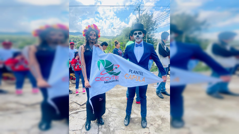 Estudiantes del Cecytem Capula participan en el desfile de la Feria Nacional, Artesanal y Cultural de la Catrina