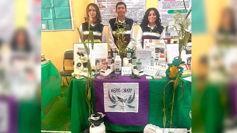 Estudiantes del Cecytem ganan plata en Encuentro Internacional de Ciencias 