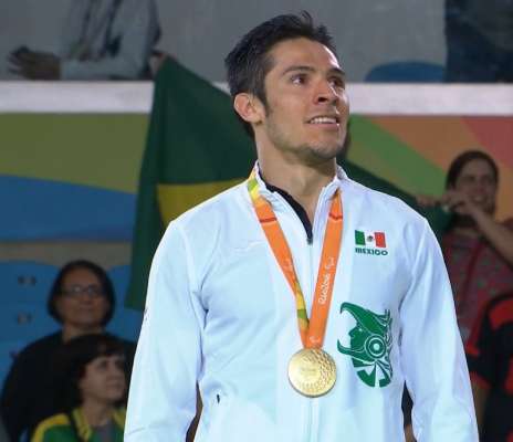 Judoca Eduardo Ávila consigue oro paralímpico para México 