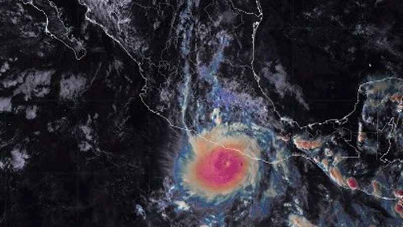 Huracán “Otis” se intensifica a categoría 5; impacto en Acapulco podría ser catastrófico 
