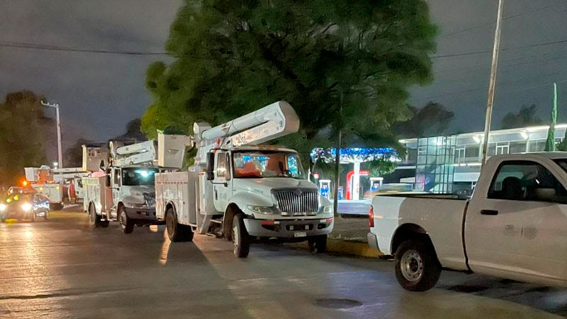 Se quedan sin luz más de 504 mil usuarios tras paso de Otis en Guerrero 