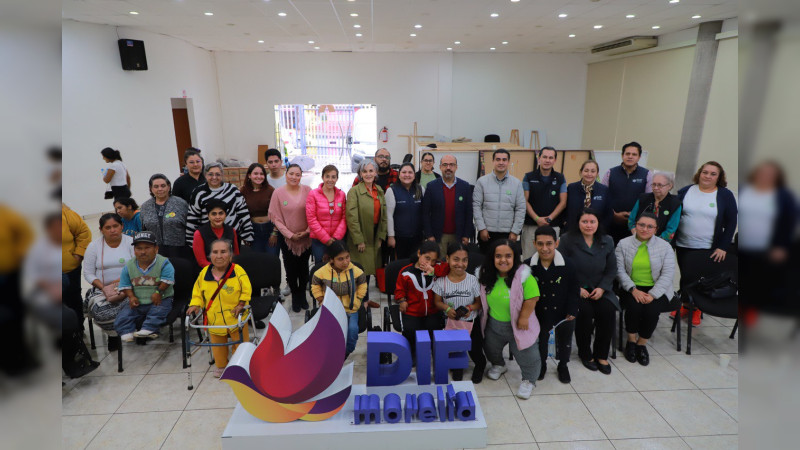 DIF Morelia aborda desafíos de personas de talla baja y promueve la educación inclusiva