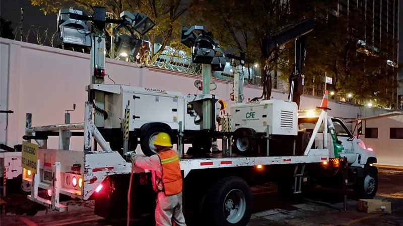 Huracán Otis deja 1.3 millones de usuarios sin suministro eléctrico en Guerrero: CFE
