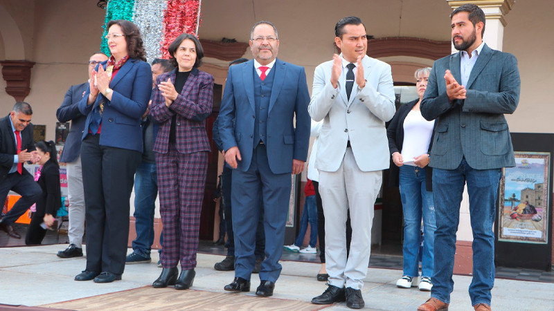 Preside edil de Cd, Hidalgo ceremonia de la Pega del Bando Solemne, con motivo de la Feria de Todos los Santos y el CXIII Aniversario de la Revolución Mexicana 
