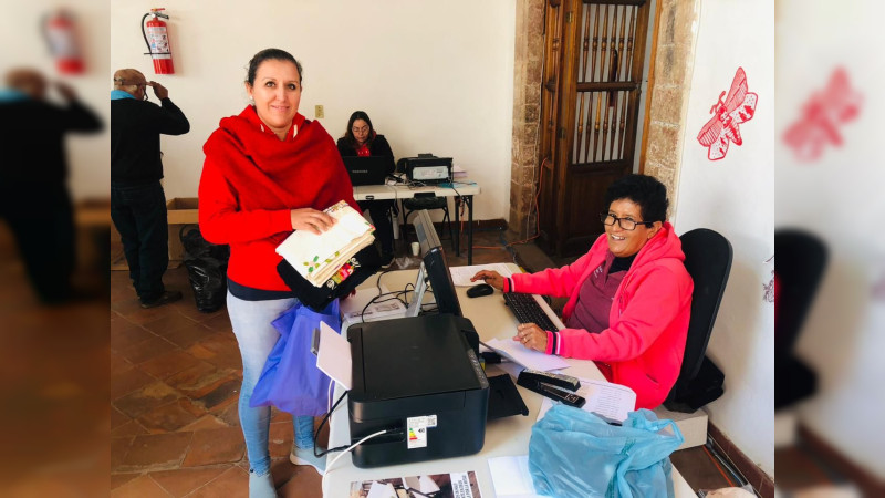 Aumenta 9% participación de artesanos en Concurso Estatal de Pátzcuaro