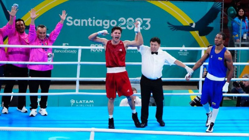 El boxeador mexicano Marco Verde gana la medalla oro en los Panamericanos 2023 