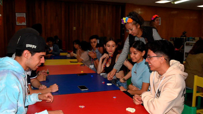 SEE amplía la perspectiva de la niñez y la juventud con las tradiciones del día de Muertos