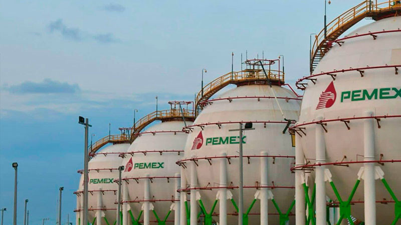 Pemex reporta pérdidas de 52% en tercer trimestre 