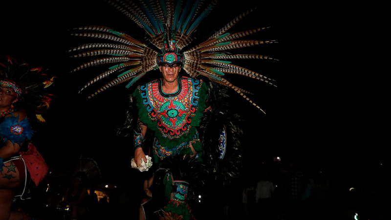 Más de 11 mil personas disfrutaron del primer Desfile de Catrinas y Catrines en Uruapan 