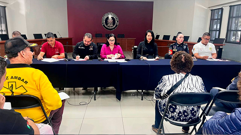 Presentan convocatoria para el Desfile Deportivo de la Revolución Mexicana en Uruapan