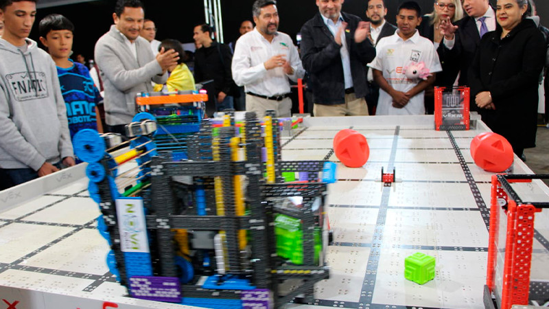 En Michoacán, más de mil 600 jóvenes de 5 países buscan su pase al mundial de robótica