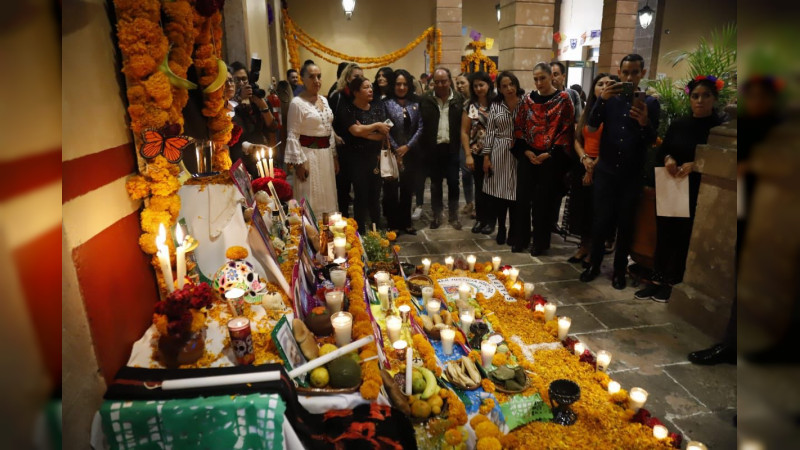 Congreso de Michoacán enaltece tradición ancestral de Noche de Muertos