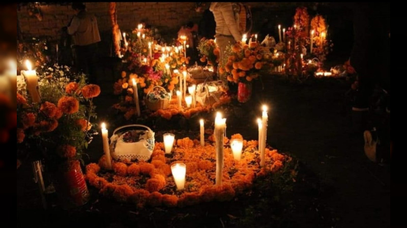 DIF invita a vivir con respeto la tradición de Noche de Muertos en Michoacán