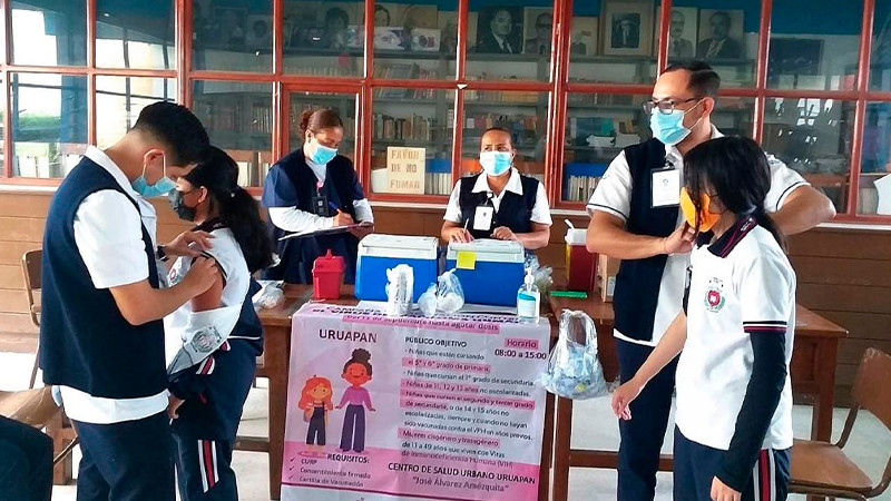 Continúa vacunación contra VPH en Uruapan para niñas de 11 a 15 años 