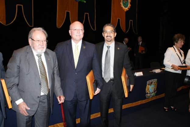 Reconoce la UNAM a la Universidad Michoacana por su contribución a favor de la Autonomía Universitaria - Foto 2 