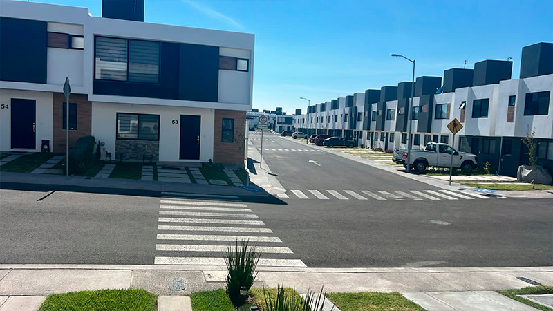 Desde hace mas de 13 horas, vecinos de El Marqués se quedan sin luz
