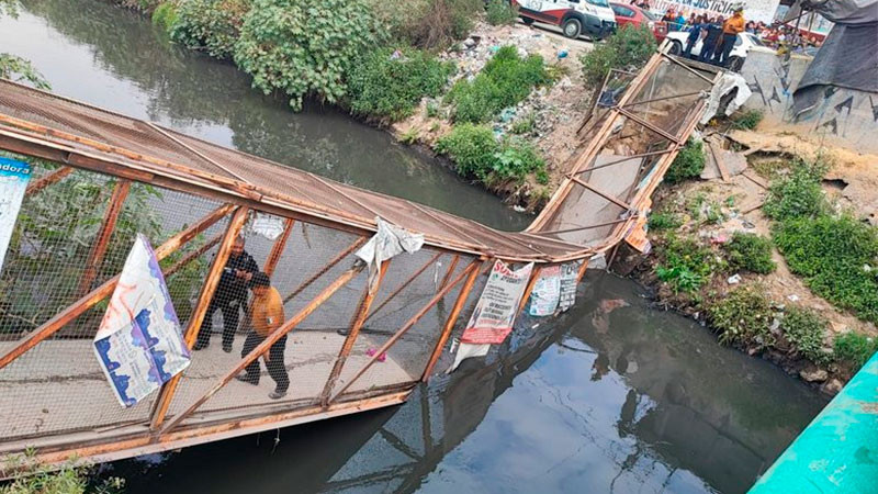 Retiran puente peatonal que colapsó en Chimalhuacán y Nezahualcóyotl 