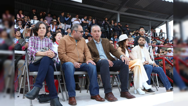Juan Pablo Llaguno, triunfador de la corrida de toros llevada a cabo en la Plaza de Toros el Relicario, en Cd Hidalgo