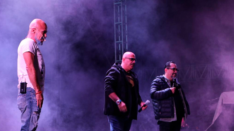 Noche de humor y risa, fue la que se vivió en el foro de Espectáculos de la Feria de Cd. Hidalgo, con la presentación de Guerra de Chistes