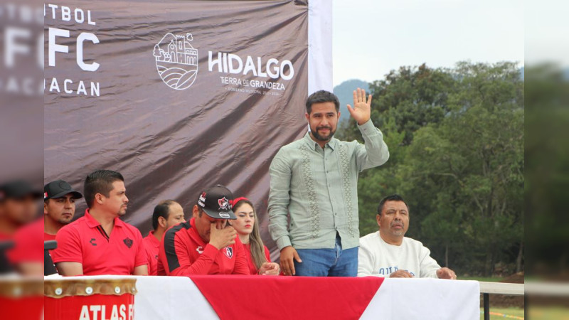 El regidor Luis Gildardo López Bernal inauguró la academia del Atlas FC de Ciudad Hidalgo