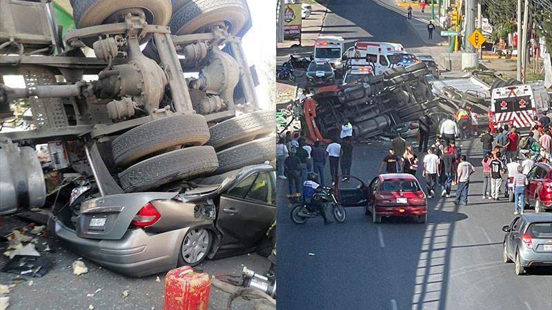 Tráiler cae de puente vehicular en carretera Cuautitlán-Tlalnepantla; hay 4 lesionados 