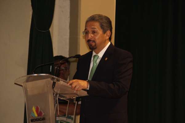 Inicia formalmente impartición de programas de estudios en materia de seguridad, en la UMSNH - Foto 3 