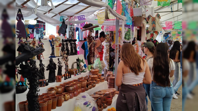 Culmina favorablemente la 20ª Feria Nacional, Cultural y Artesanal de la Catrina de Capula