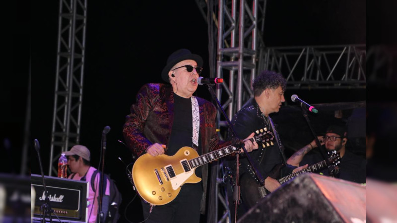 Una noche de rock se vivió en el Foro de Espectáculos de la Feria de Todos los Santos, en Ciudad Hidalgo