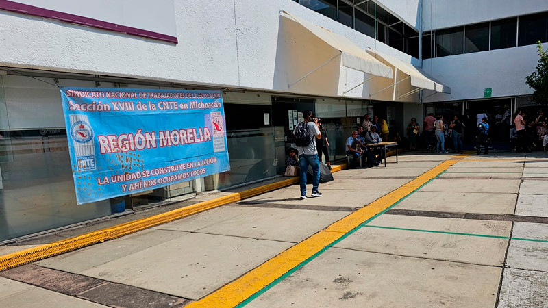 Escasa, convocatoria de la CNTE para la marcha, en Morelia	