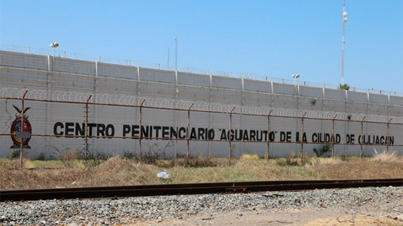 Quitan la vida a reo en el estacionamiento del Penal de Aguaruto, en Culiacán 