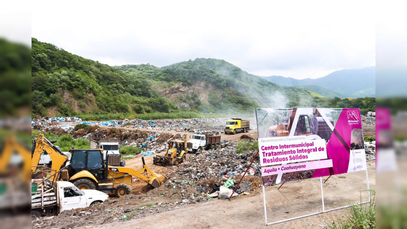 Avanza la construcción de centro para tratar residuos para Coahuayana y Aquila