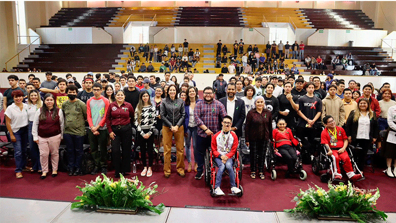 Jóvenes con parálisis cerebral comparten su testimonio a estudiantes del Tec de Morelia 
