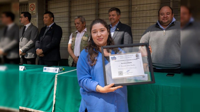 Debemos adaptarnos y renovarnos para mantenernos a la vanguardia: UMSNH