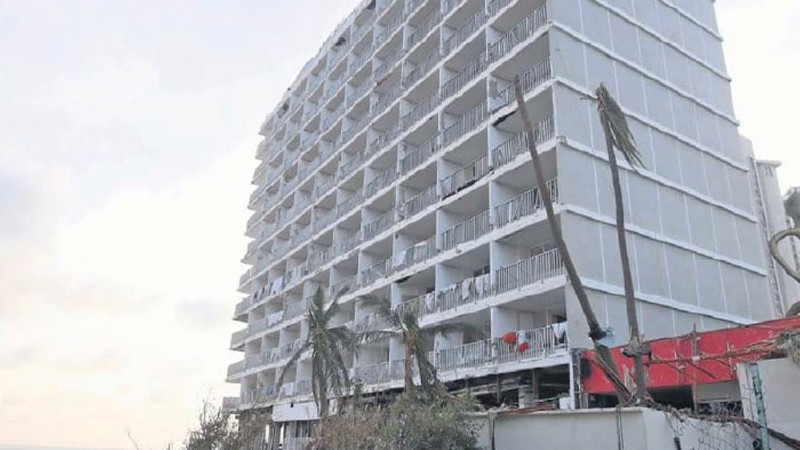AMLO promete que para marzo próximo habrá 3 mil cuartos de hotel disponibles en Acapulco  