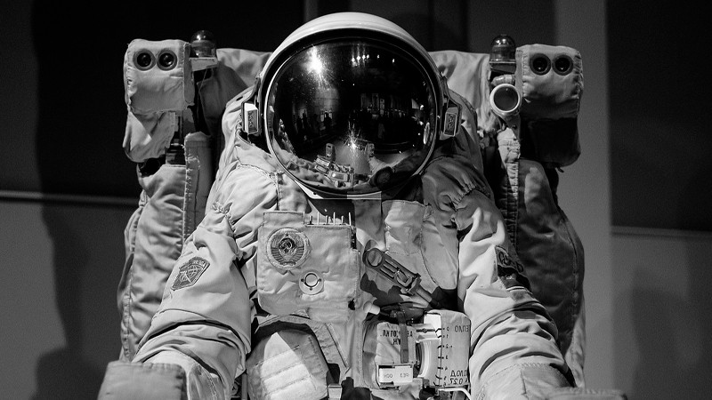 Muere Frank Borman, primer astronauta en liderar una misión alrededor de la Luna 