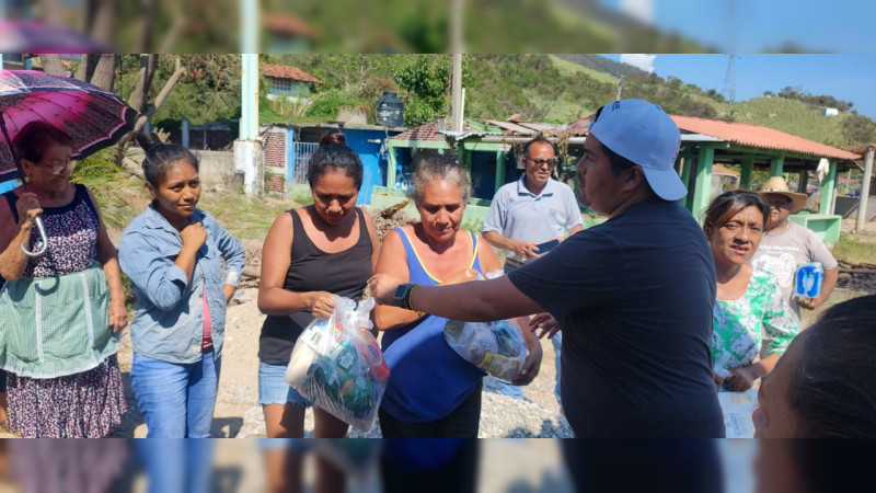 Llegan más apoyos de las familias morelianas a las localidades de Coyuca de Benítez, Guerrero 