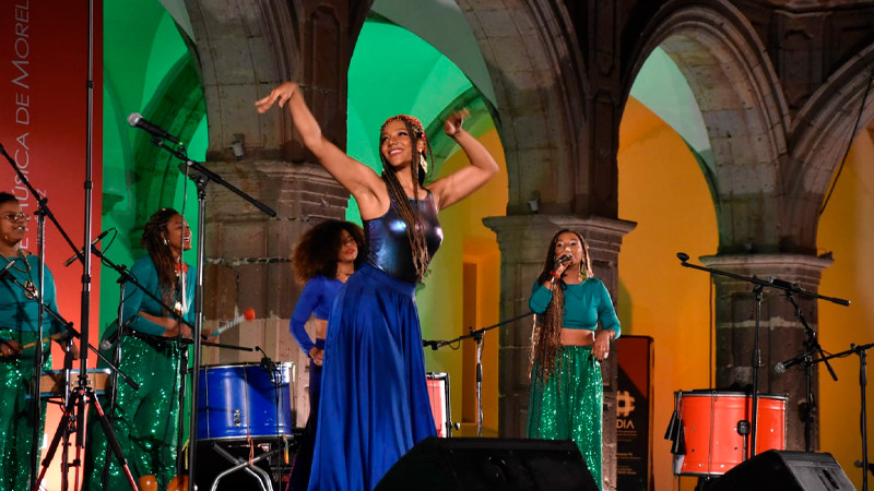 El Clavijero se prendió al ritmo del carnaval brasileño en el Festival de Música