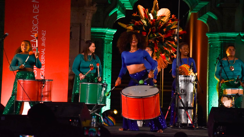 El Clavijero se prendió al ritmo del carnaval brasileño en el Festival de Música