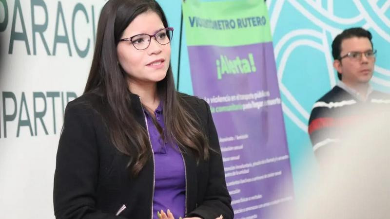 Arrancan en Zitácuaro acciones para prevenir violencia contra las mujeres en el transporte
