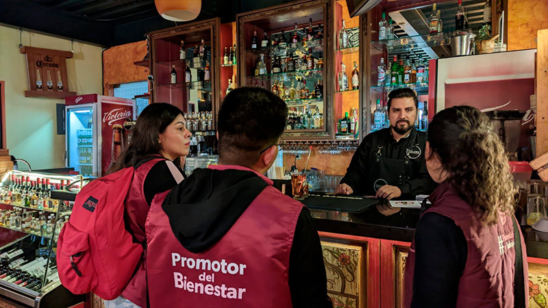 Verifica Salud Michoacán que bares de Morelia prohíban venta de alcohol a menores