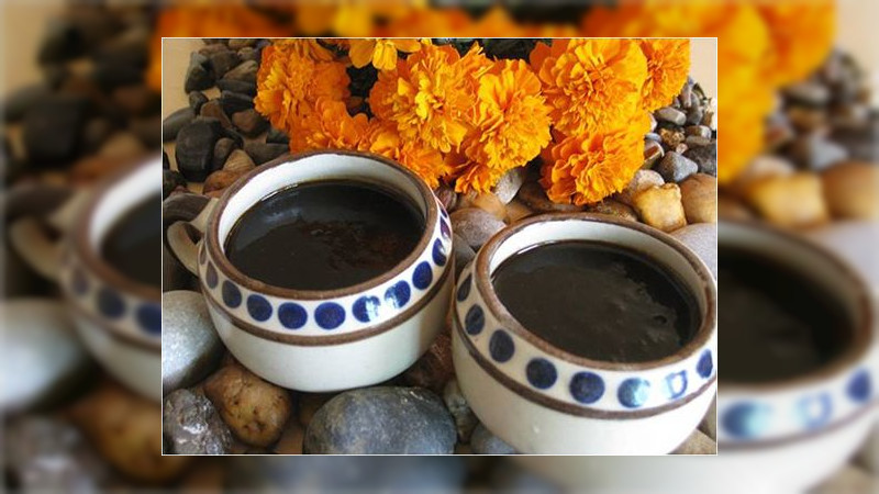 En puerta Festival del Atole 2023 en la antigua Conasupo en Uruapan