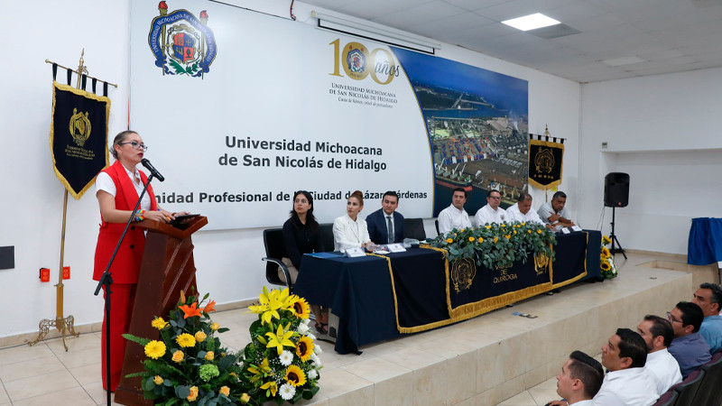 Acreditación de Comercio Exterior es el reflejo de la calidad de la educación que se imparte en la UMSNH