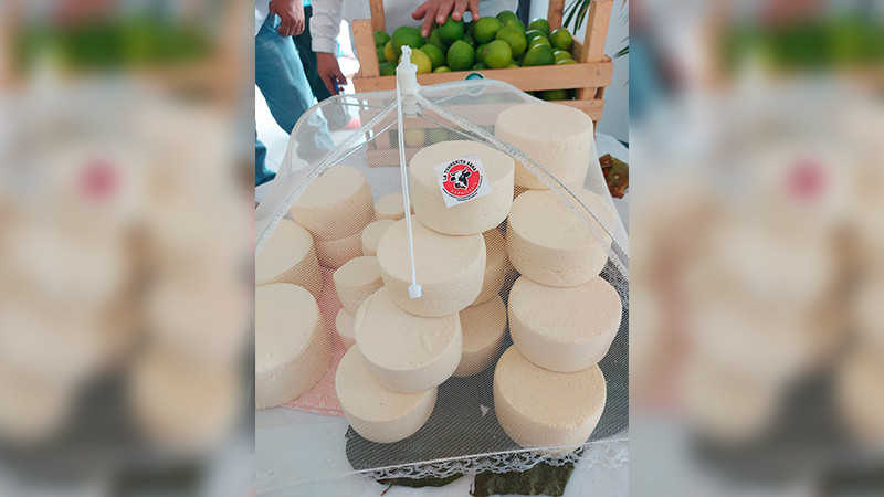 Inaugura Sader primera carnicería de producción Agrosano en Churumuco