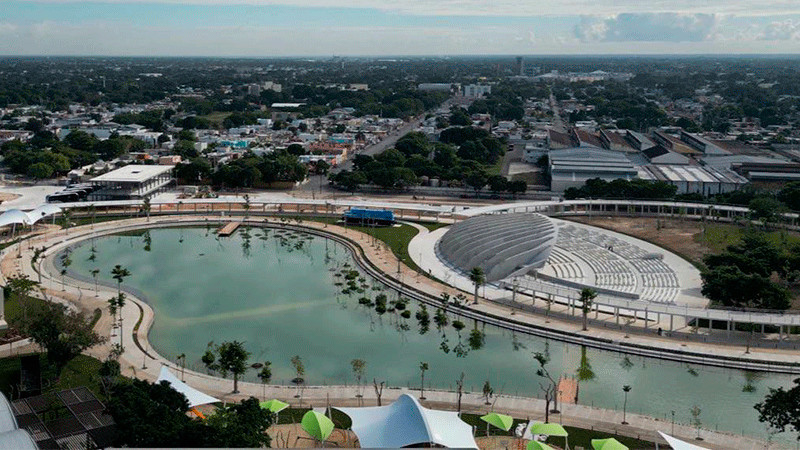 AMLO inaugura junto al gobernador de Yucatán el Gran Parque de la Plancha en Mérida 