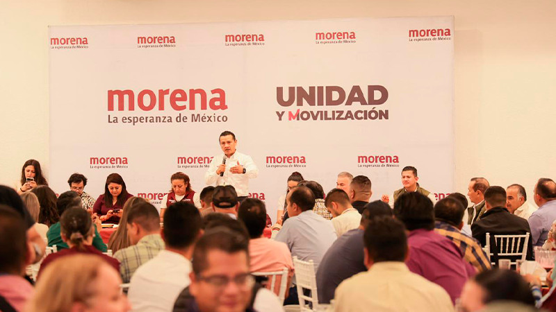 Presidentes, diputados y cientos de liderazgos políticos de Michoacán van con Torres Piña rumbo al Senado