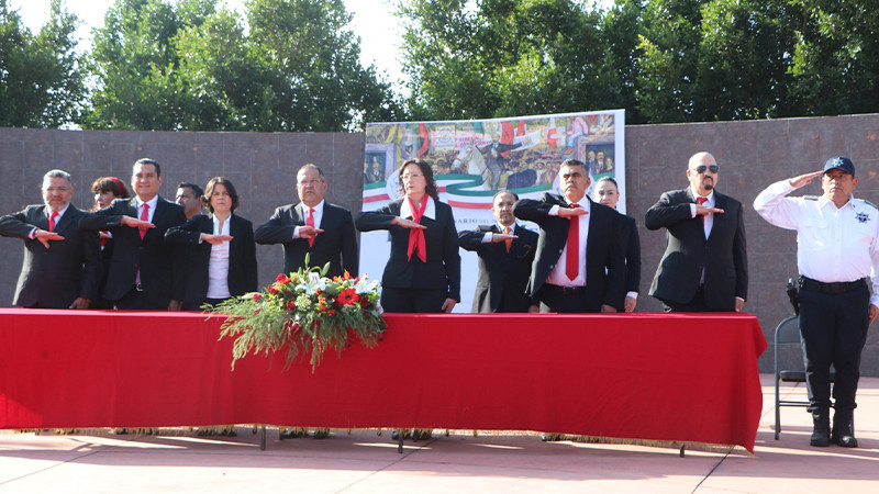 Edil de Ciudad Hidalgo, encabeza las actividades cívicas conmemorativas al 113 aniversario de la Revolución Mexicana