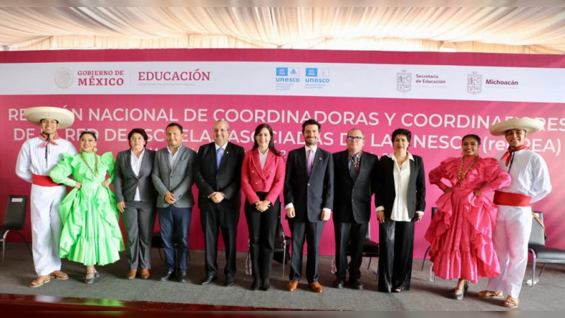 Michoacán vive encuentro nacional de la Unesco con 23 estados