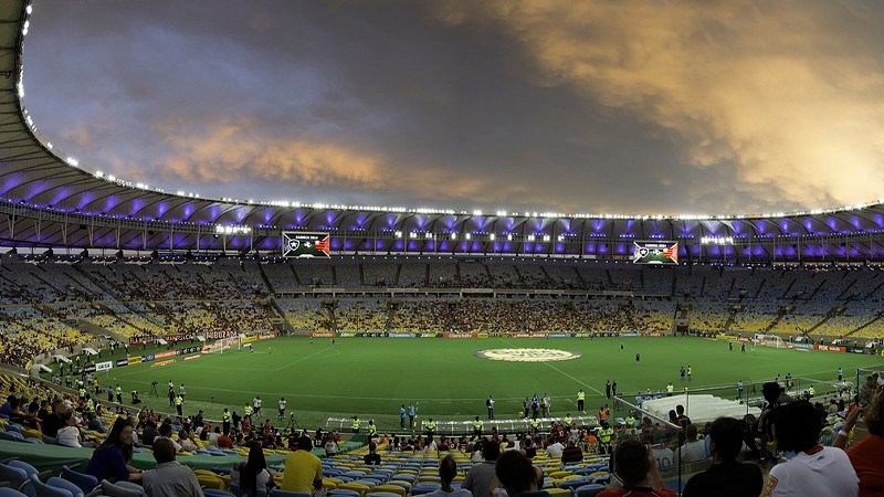 Retrasan inicio del Brasil vs Argentina por trifulca en las gradas del Maracaná 